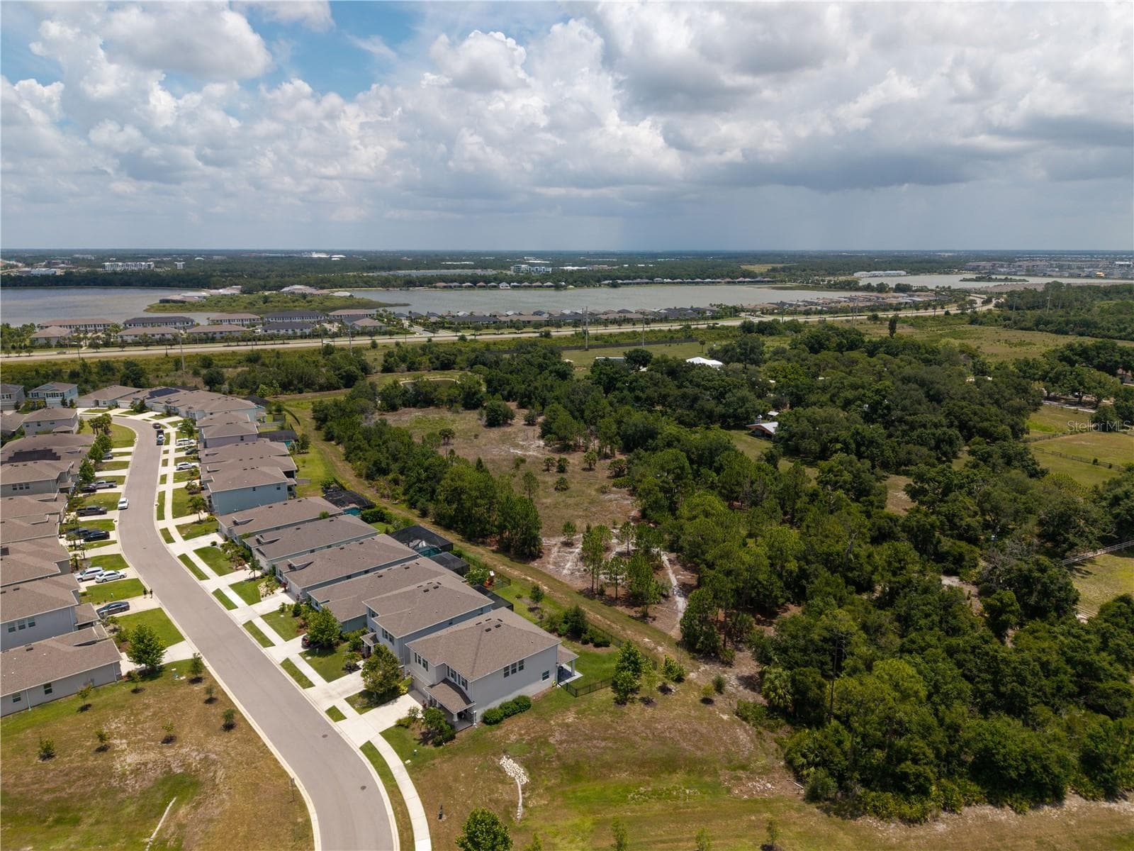 2032 MIDNIGHT PEARL DRIVE — photo 43 of 44