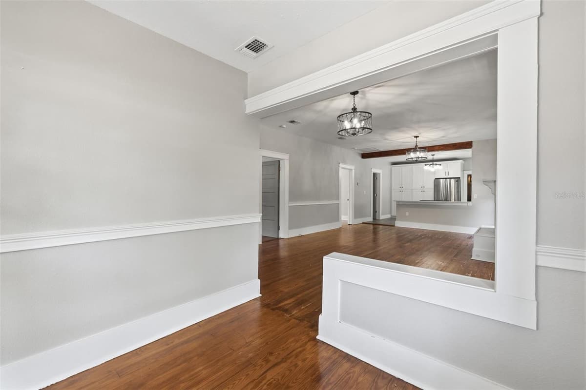 236 NORTH STREET — photo 3 of 64