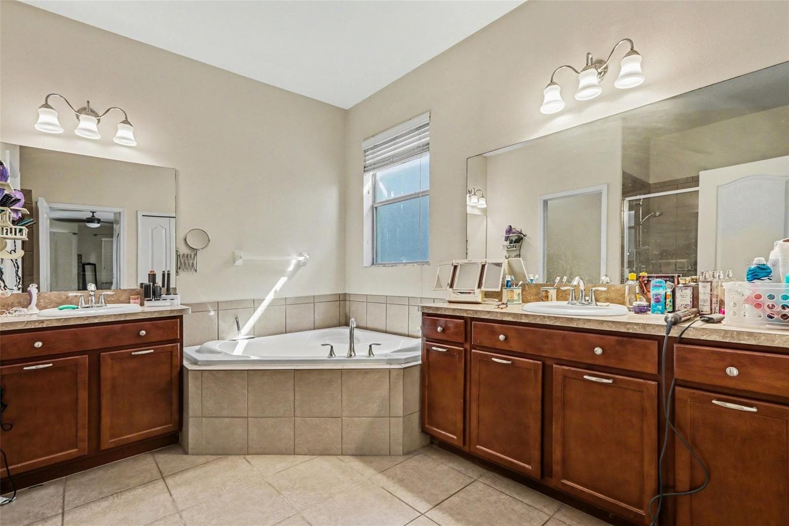 2130 ROANOKE SPRINGS DRIVE — photo 14 of 24
