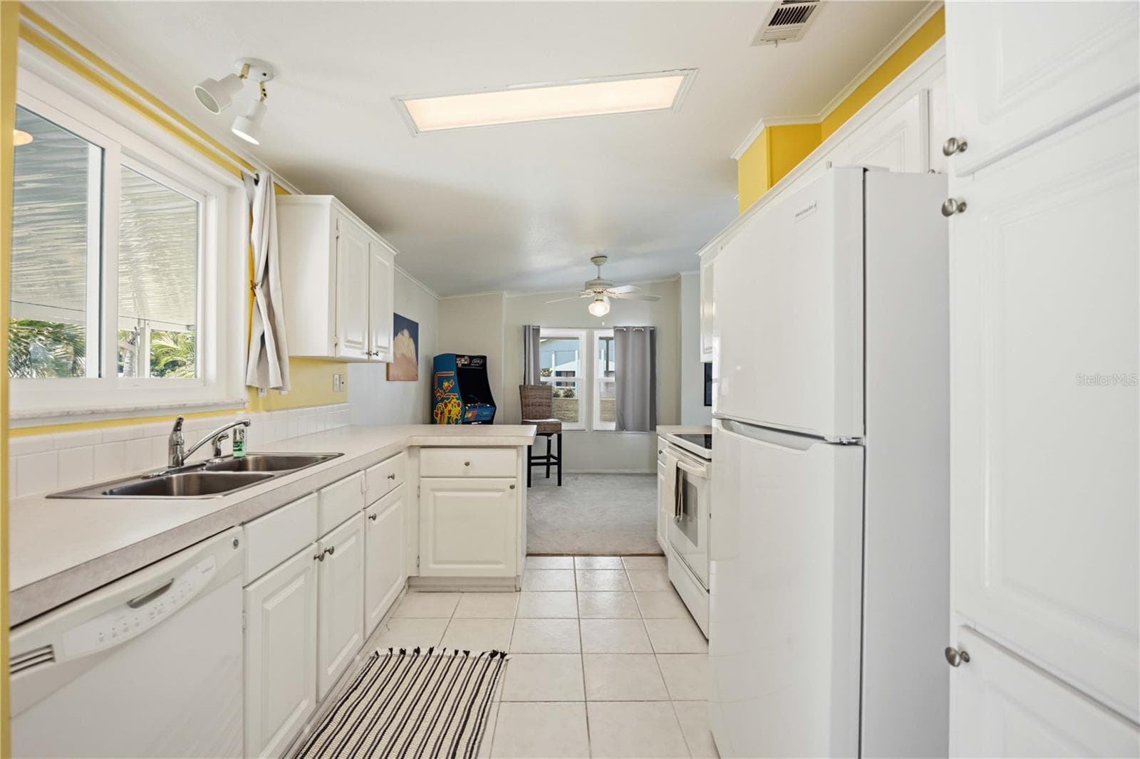 27 TURTLE BAY CIRCLE — photo 10 of 68