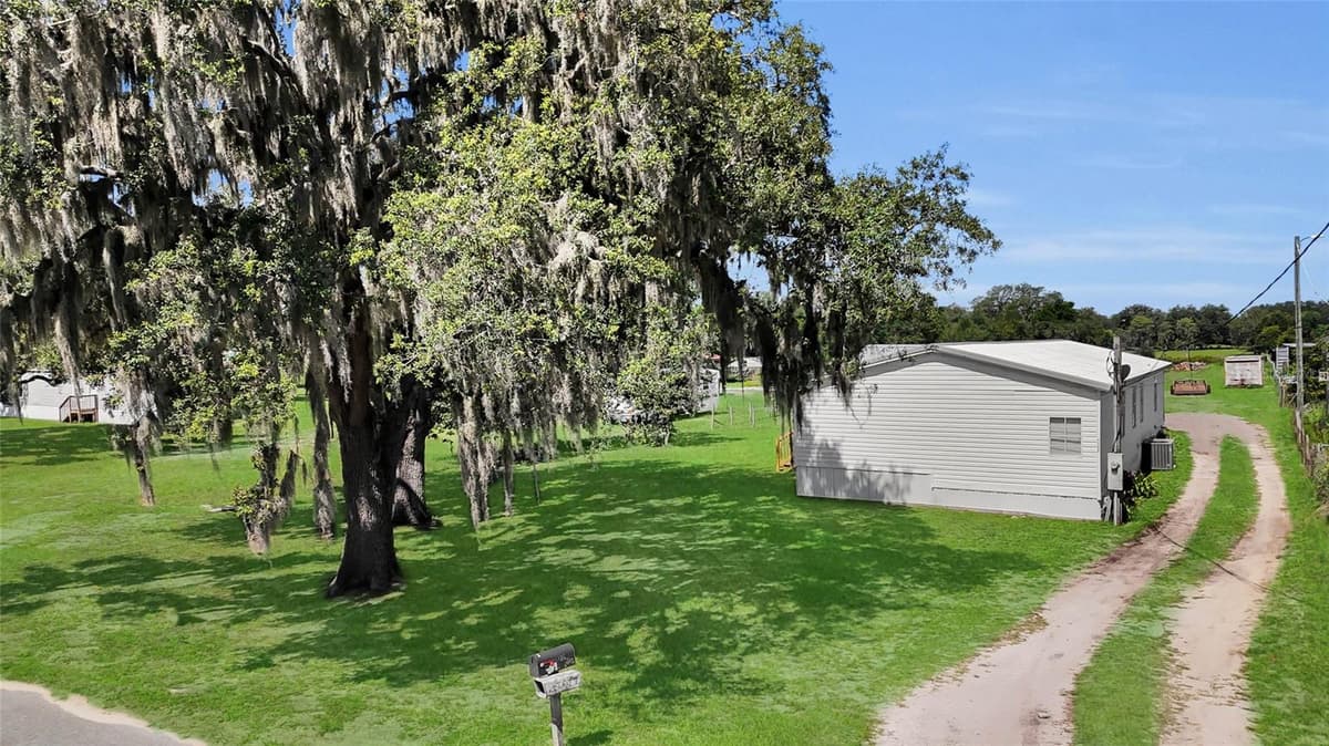 1725 MARKER ROAD — photo 12 of 30