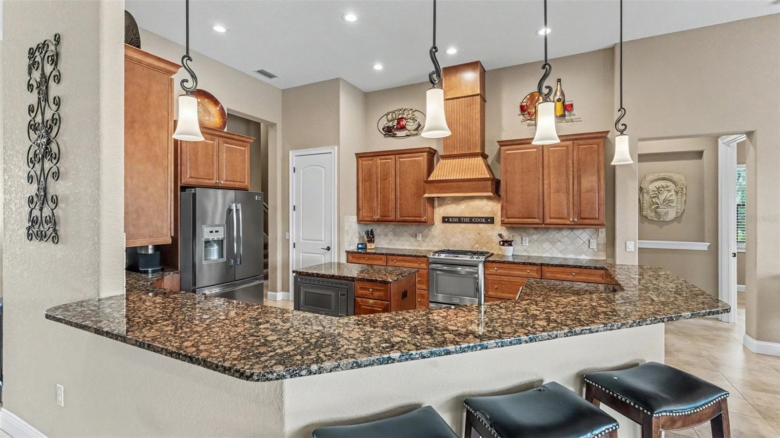 6370 HIGHLANDS IN THE WOODS AVENUE — photo 19 of 71