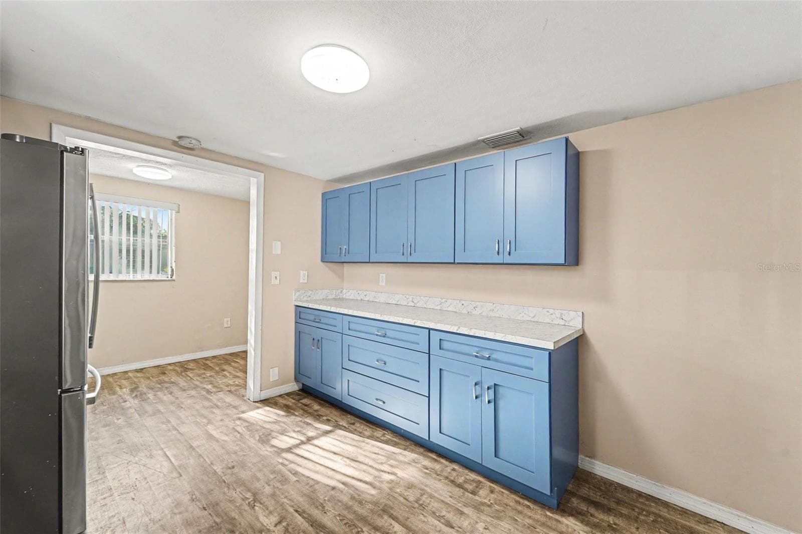 7923 IRONBARK DRIVE — photo 9 of 35