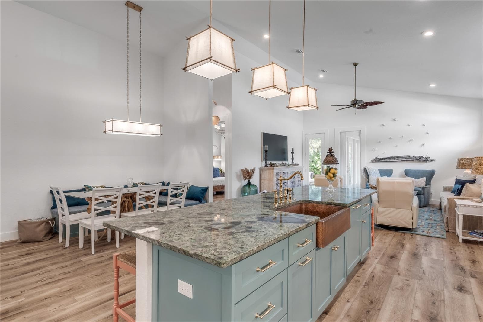 807 10TH AVENUE — photo 12 of 41
