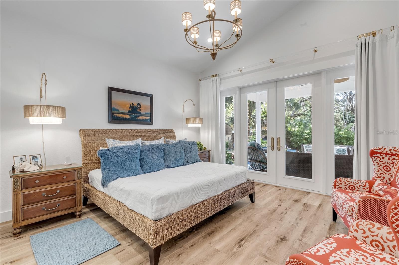 807 10TH AVENUE — photo 18 of 41
