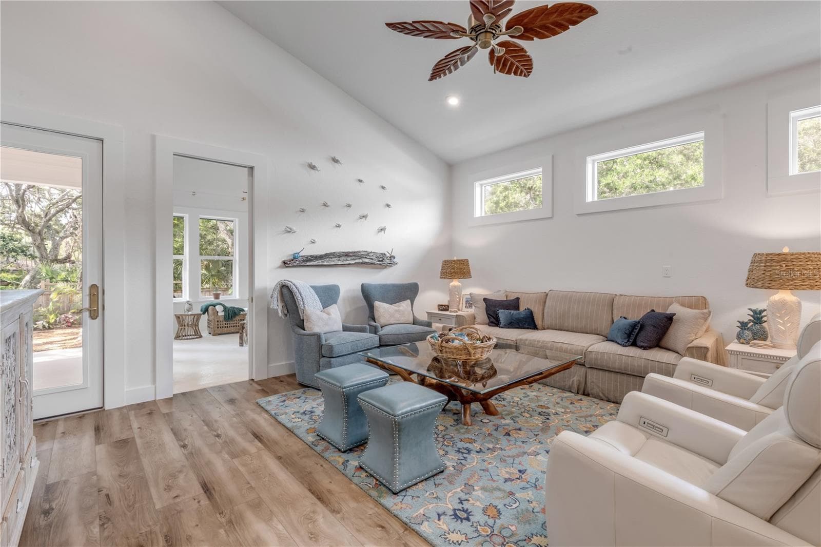 807 10TH AVENUE — photo 15 of 41