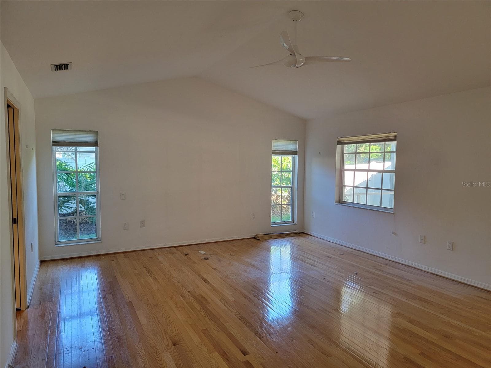 1474 LONGOAK DRIVE — photo 11 of 37