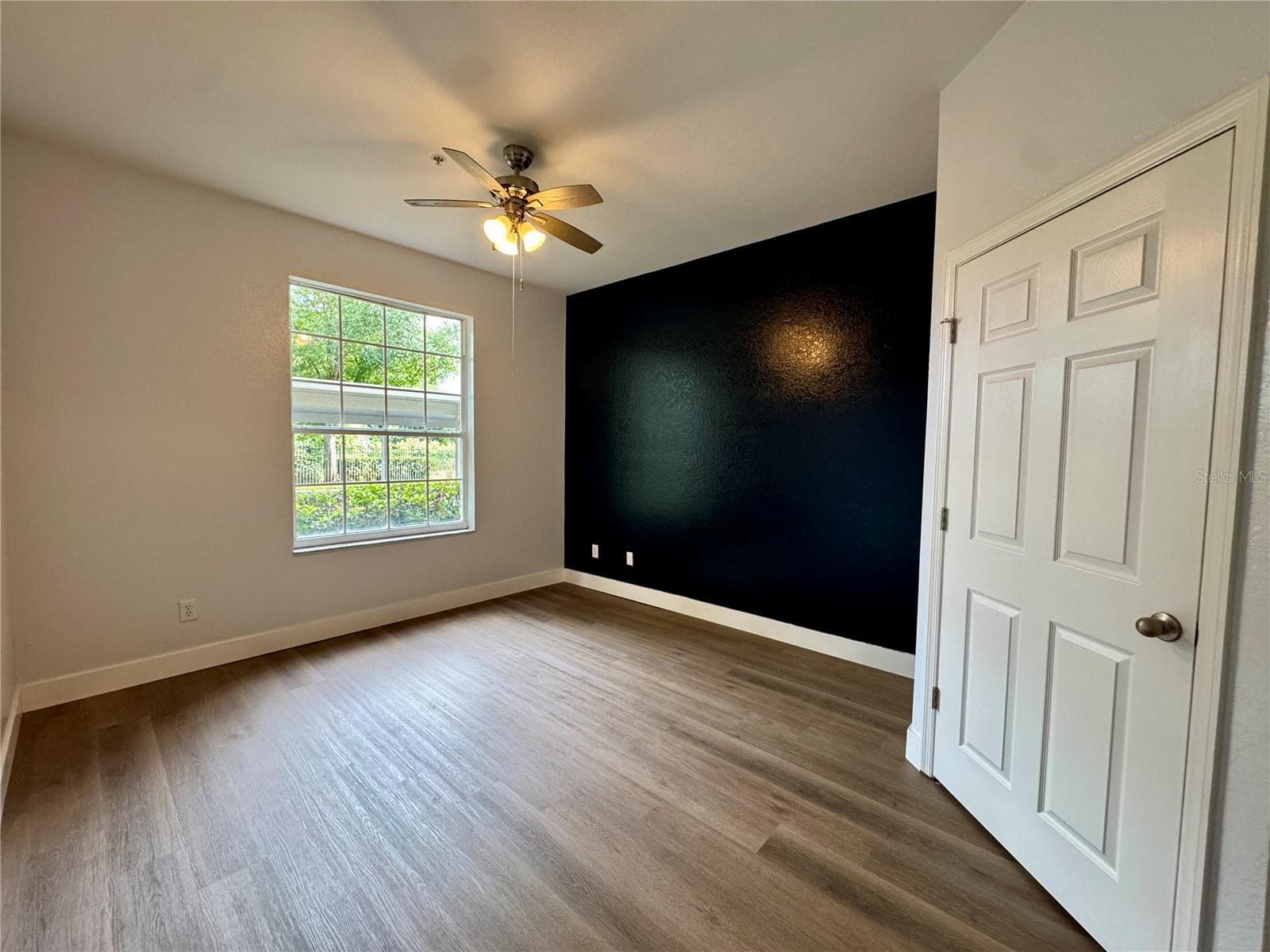 7109 YACHT BASIN AVENUE — photo 16 of 29