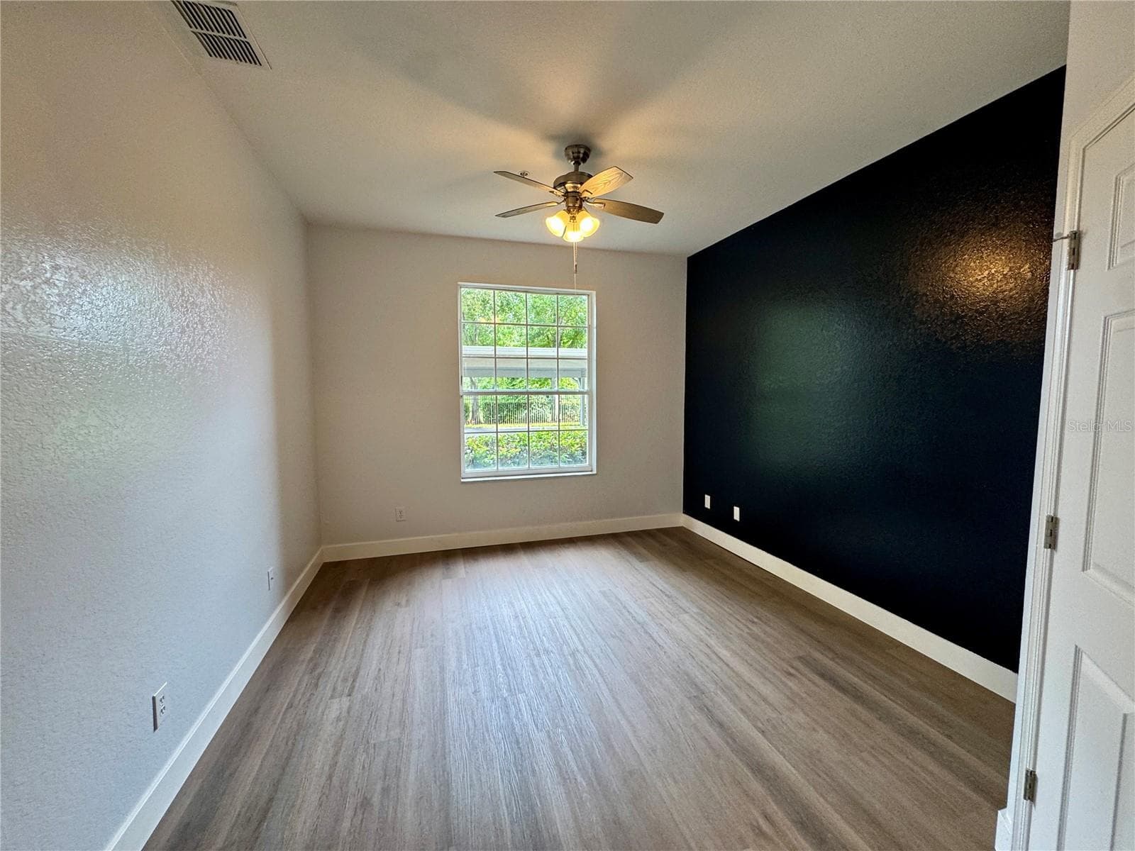 7109 YACHT BASIN AVENUE — photo 17 of 29
