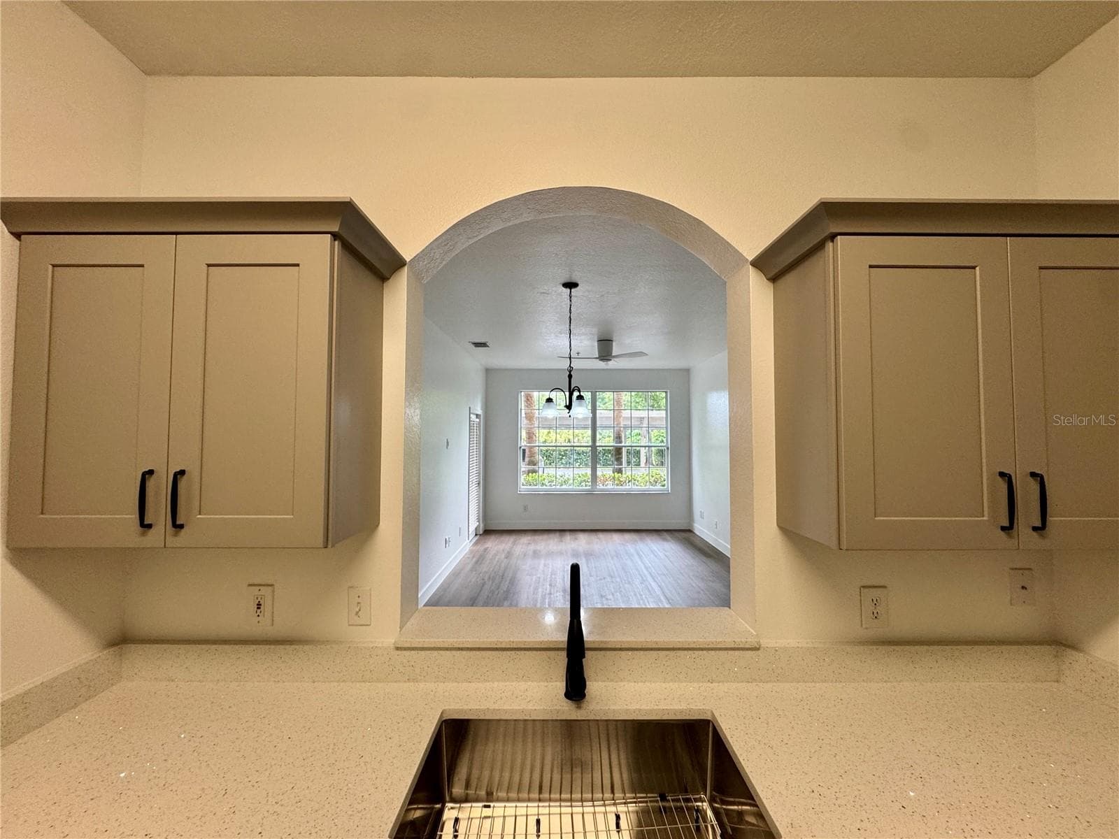 7109 YACHT BASIN AVENUE — photo 10 of 29