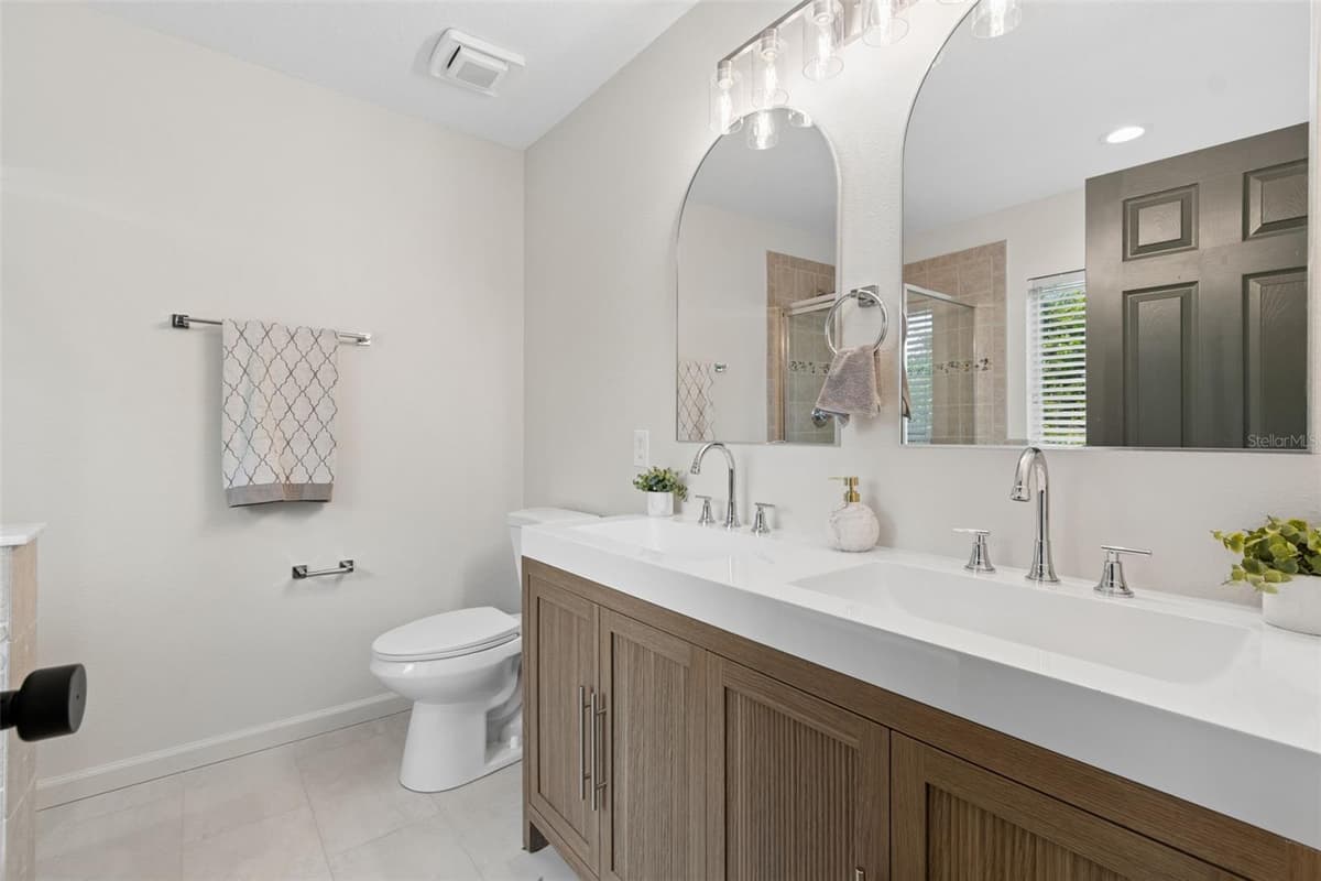 4559 LIMERICK DRIVE — photo 34 of 72
