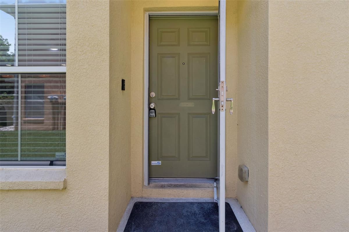 4559 LIMERICK DRIVE — photo 6 of 72