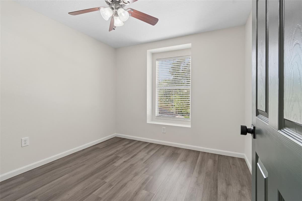 4559 LIMERICK DRIVE — photo 45 of 72
