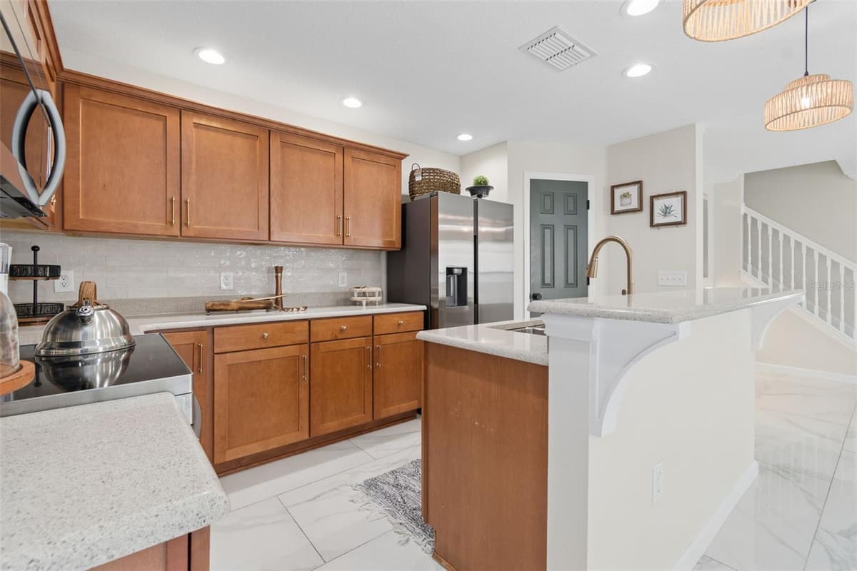 4559 LIMERICK DRIVE — photo 13 of 72