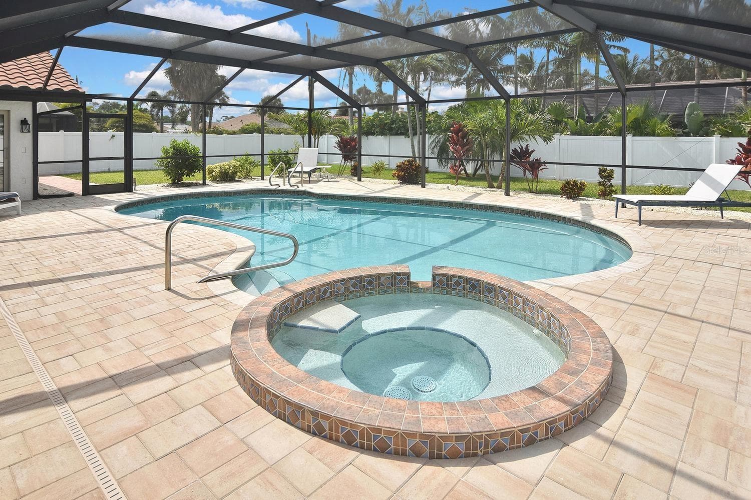 429 DARLING DRIVE — photo 44 of 86