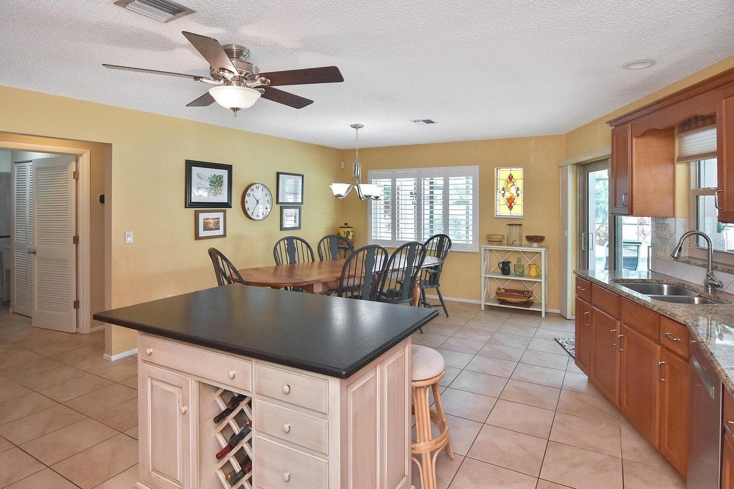 429 DARLING DRIVE — photo 18 of 86