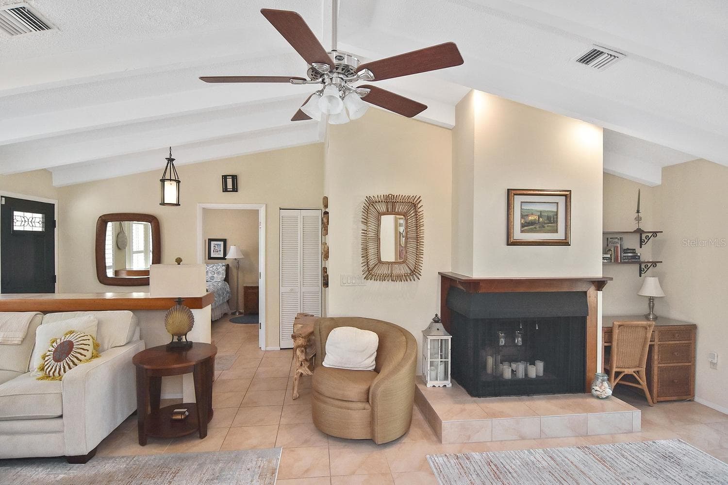 429 DARLING DRIVE — photo 10 of 86