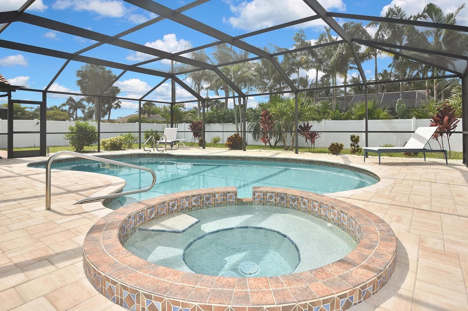 429 DARLING DRIVE — photo 45 of 86