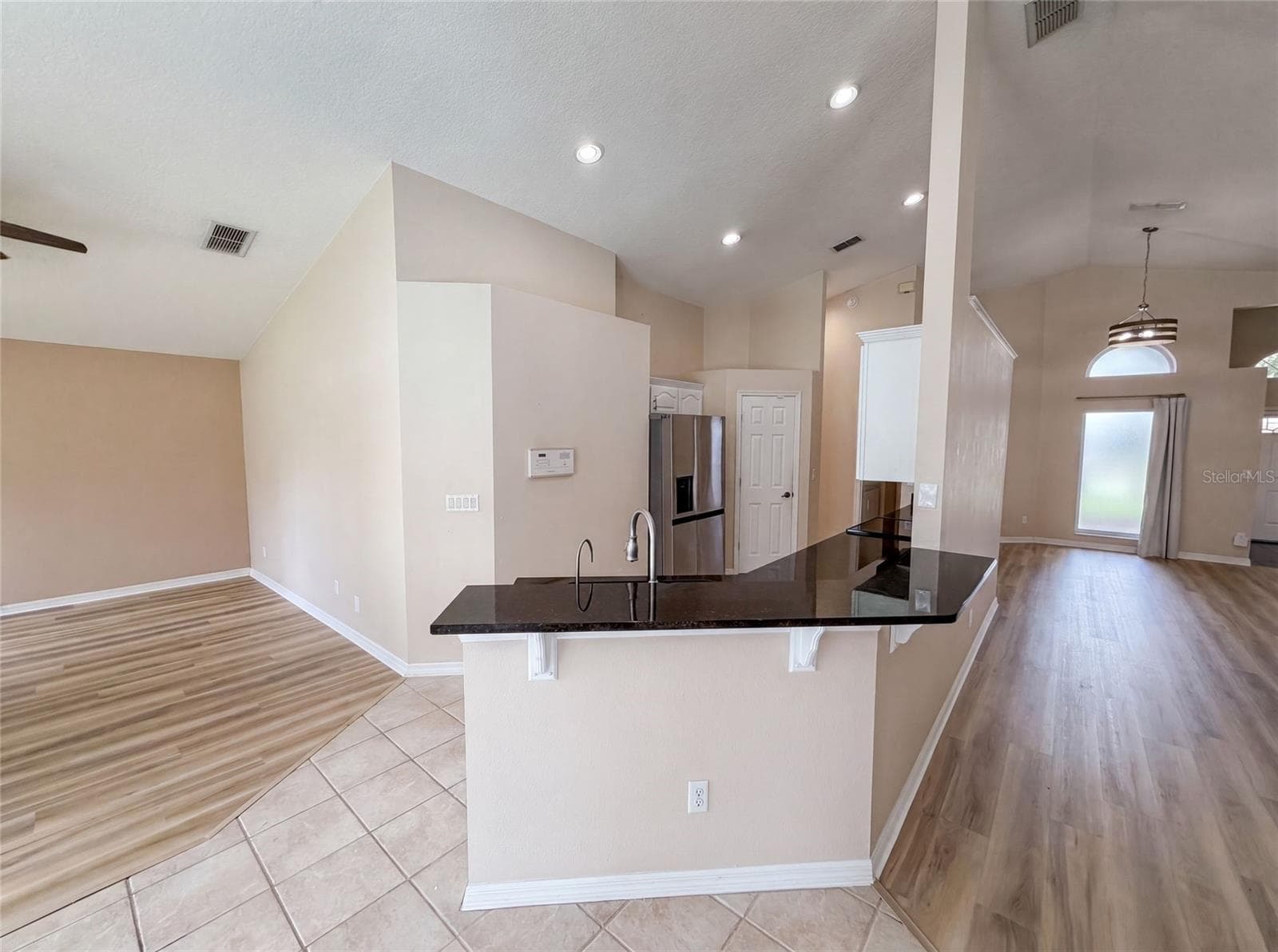 1619 RIVER BIRCH AVENUE — photo 14 of 30