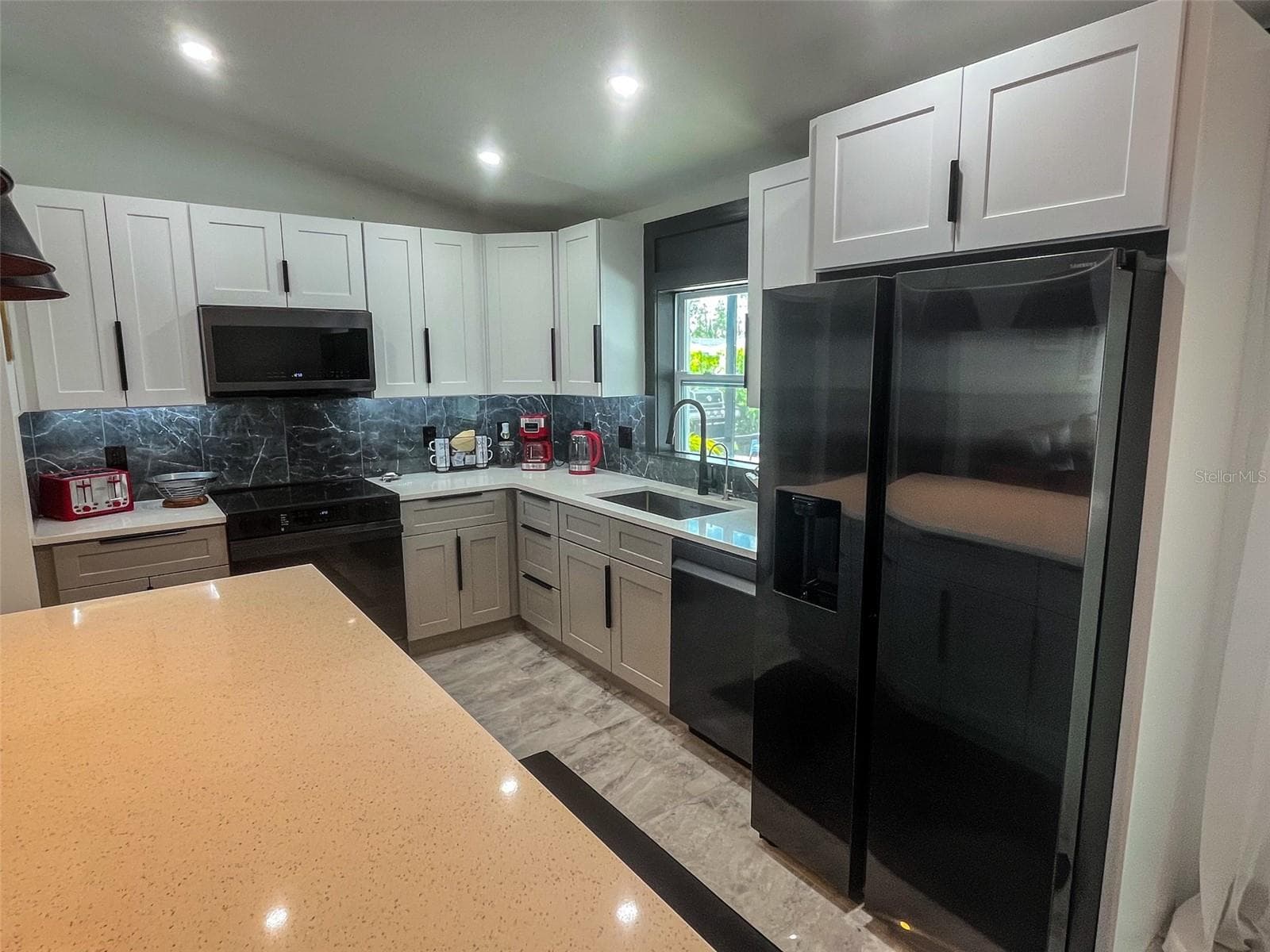 2366 RIBBLE STREET — photo 11 of 38