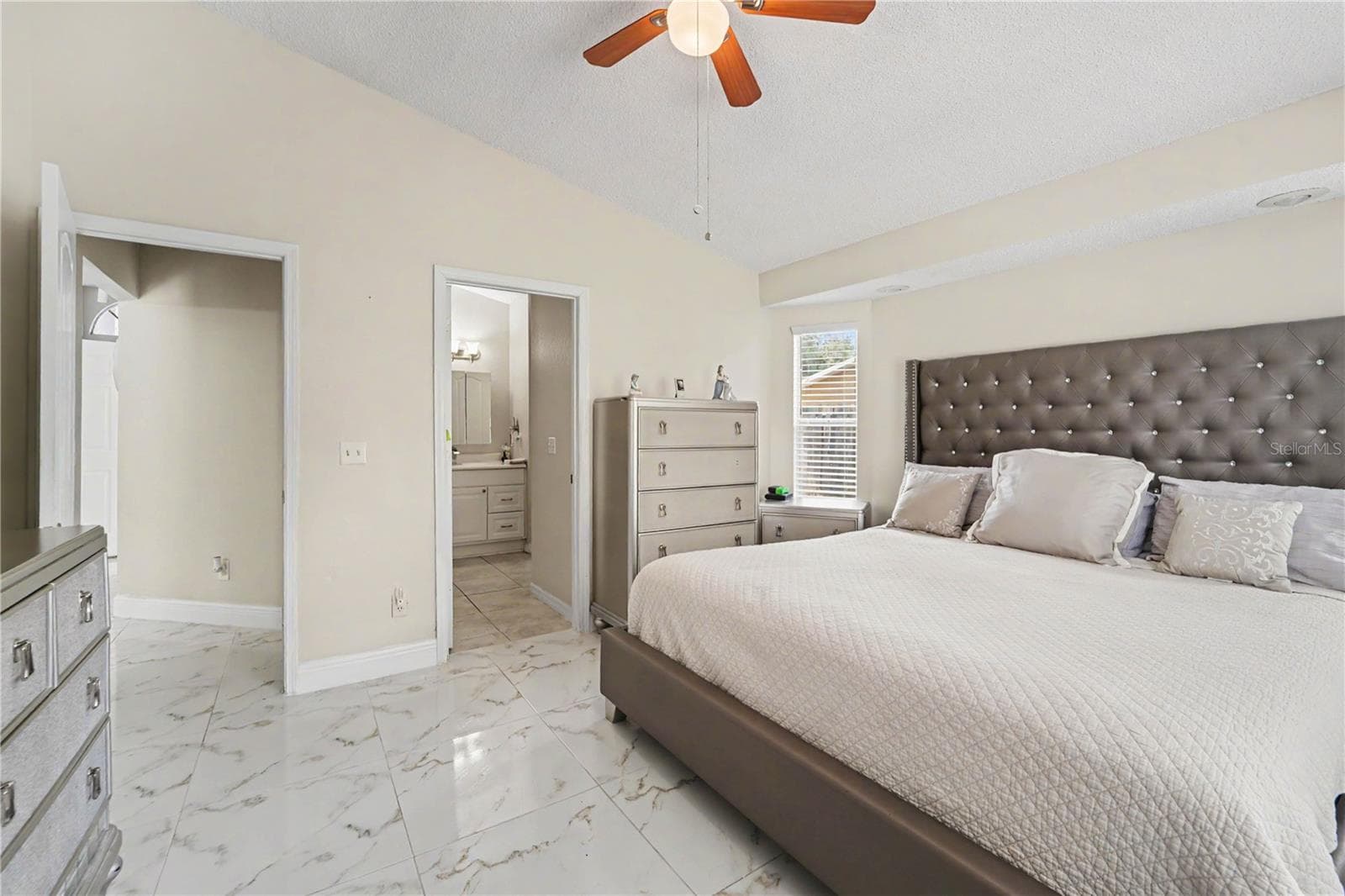 2632 GLENVIEW DR — photo 14 of 29