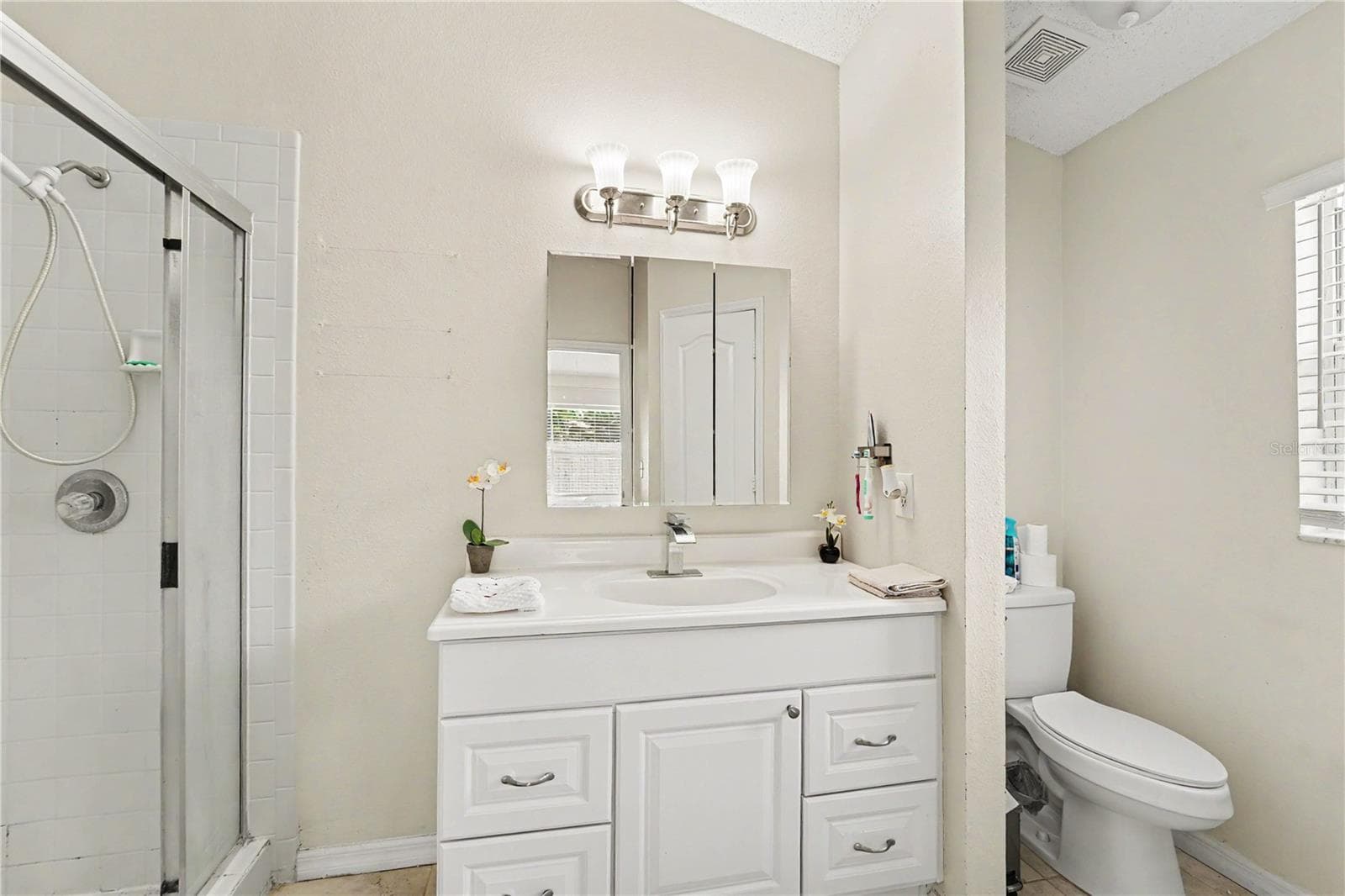 2632 GLENVIEW DR — photo 16 of 29