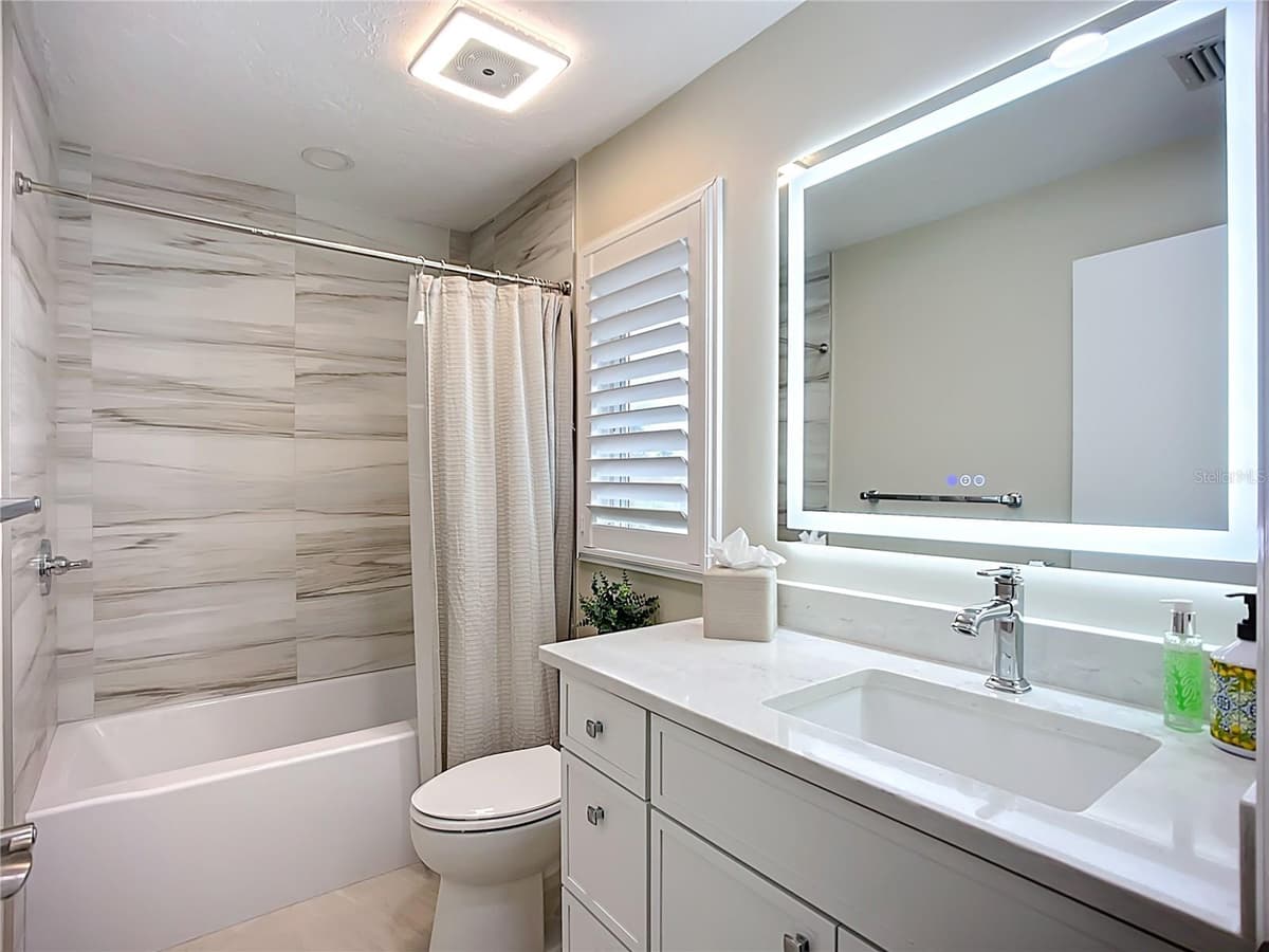 620 NORTH POINT DRIVE — photo 52 of 97