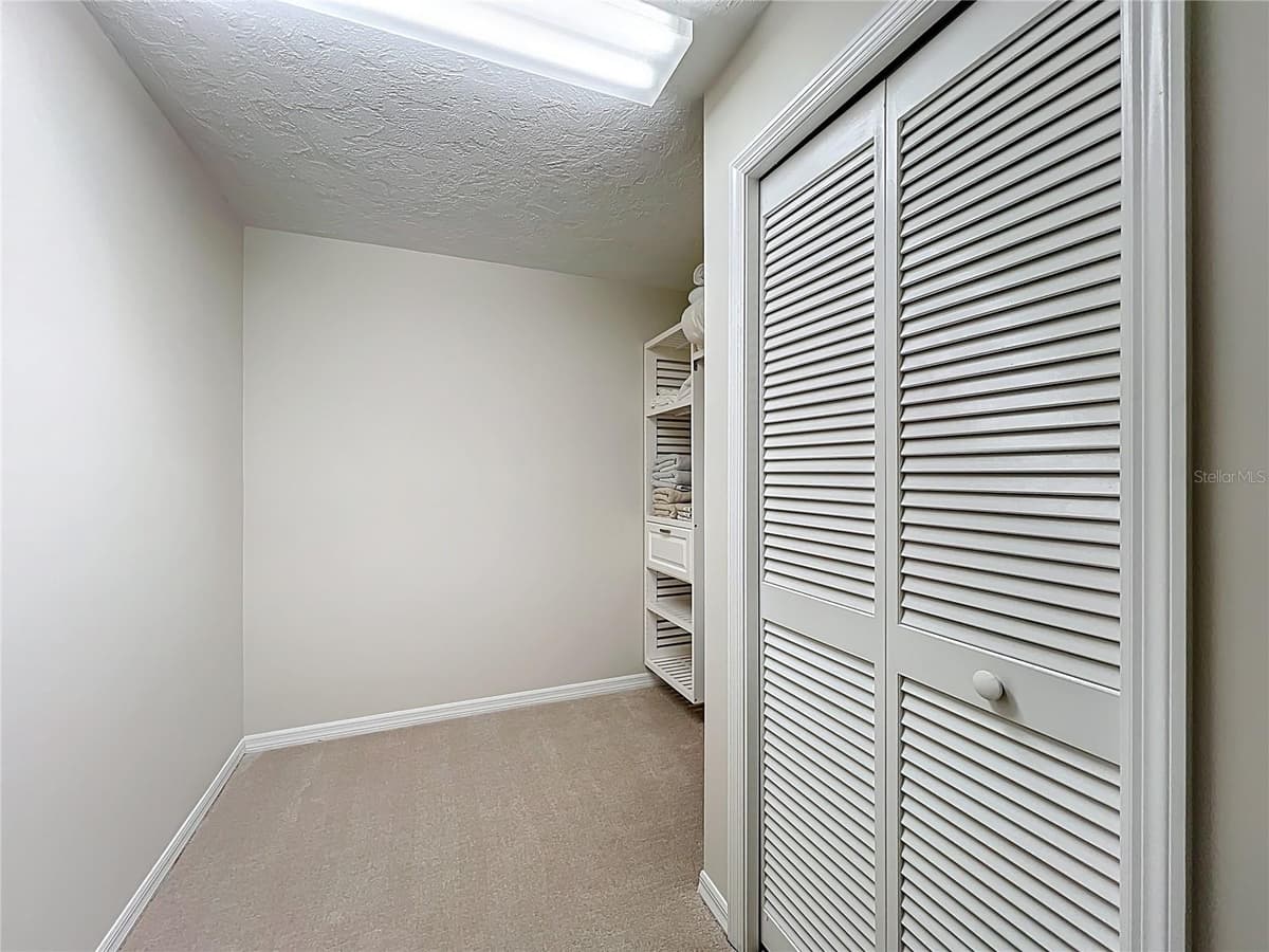 620 NORTH POINT DRIVE — photo 56 of 97