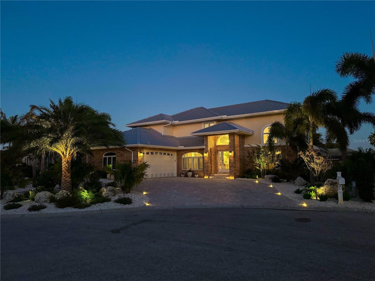 620 NORTH POINT DRIVE — photo 96 of 97