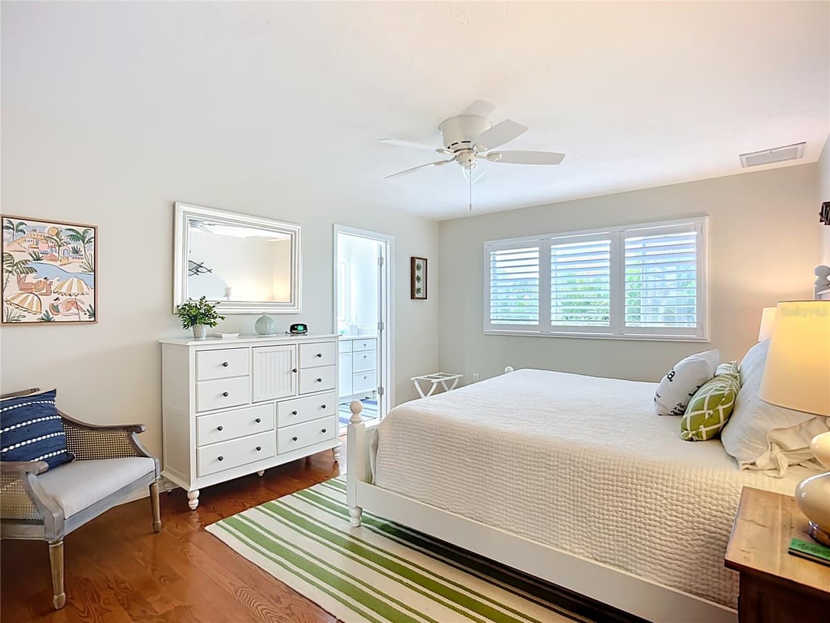 620 NORTH POINT DRIVE — photo 45 of 97