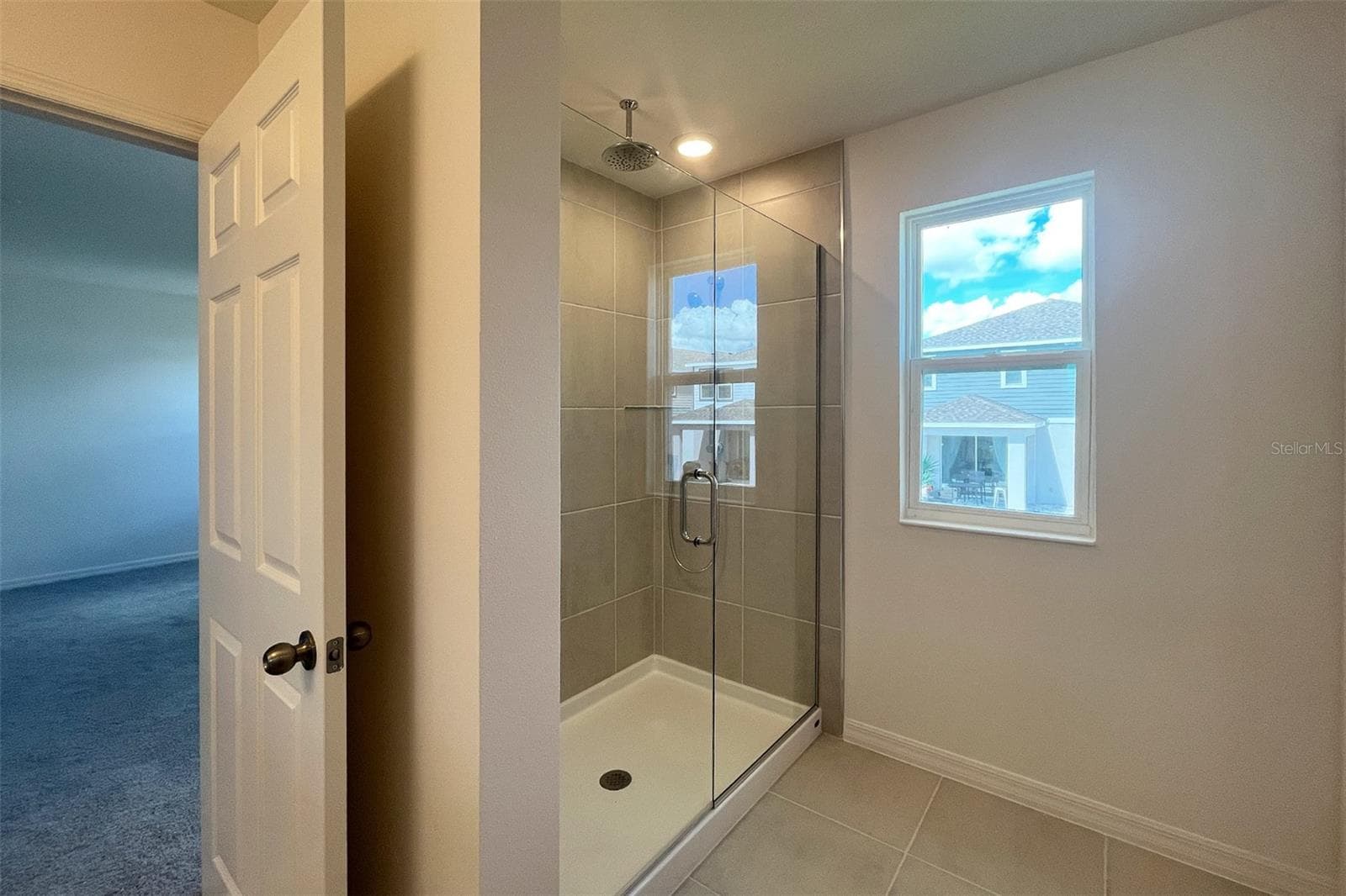7052 ROLLING LEAF ROAD — photo 11 of 19