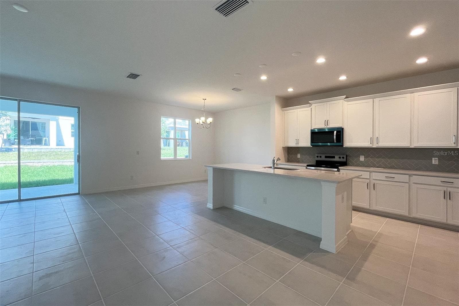 7052 ROLLING LEAF ROAD — photo 4 of 19