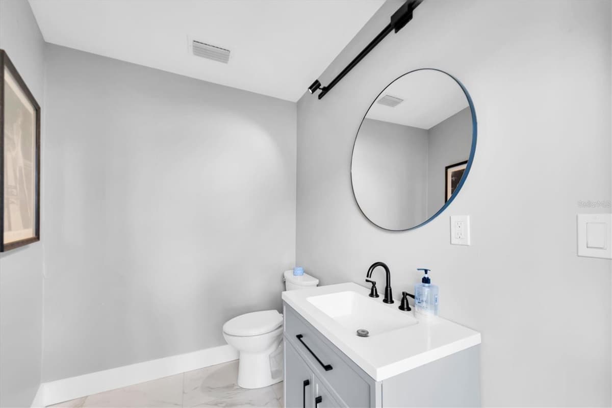 303 BATH CLUB BOULEVARD — photo 34 of 51