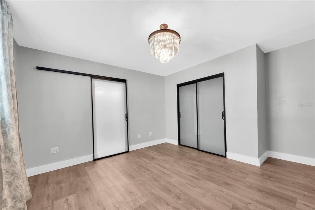 303 BATH CLUB BOULEVARD — photo 32 of 51