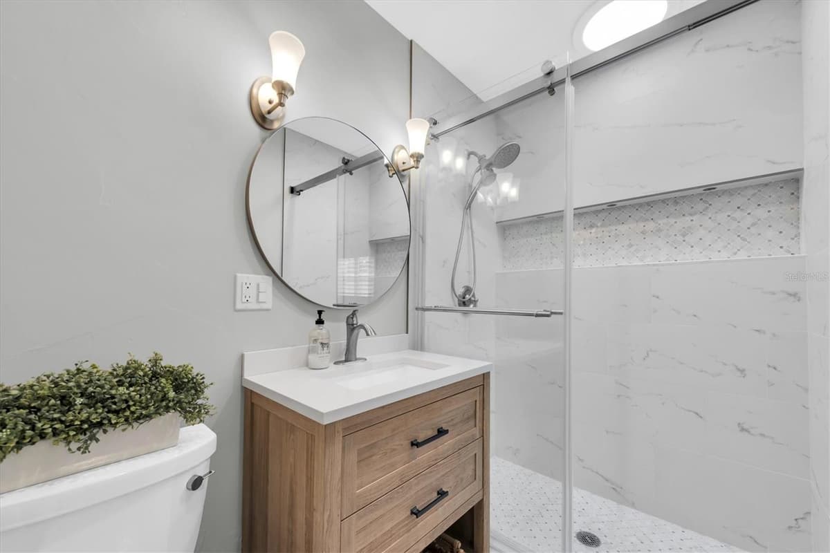 303 BATH CLUB BOULEVARD — photo 33 of 51