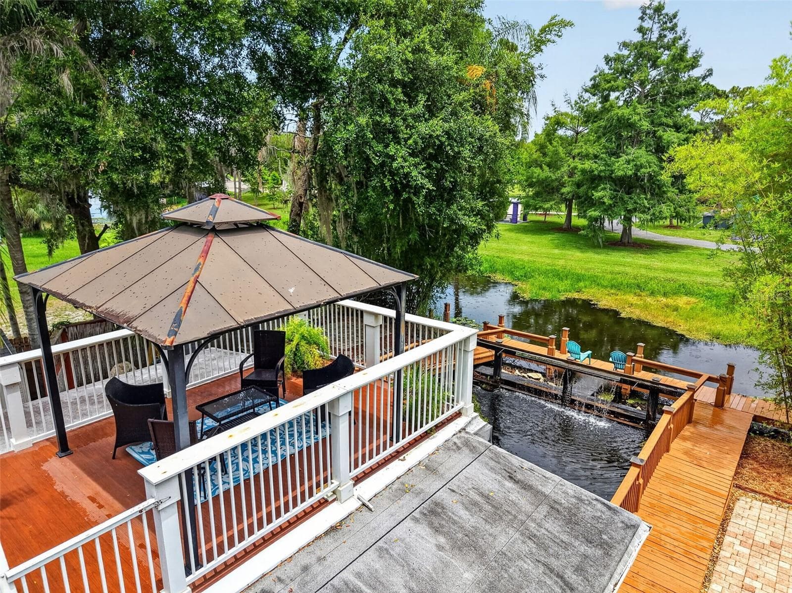 507 LAKESHORE DRIVE — photo 51 of 58