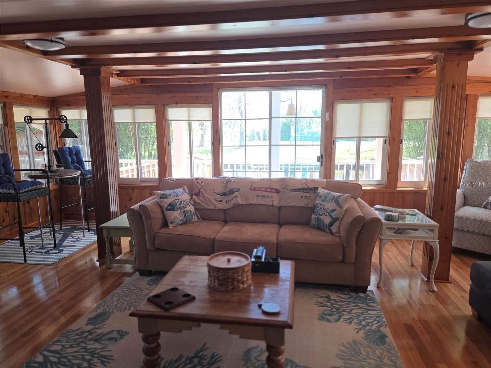507 LAKESHORE DRIVE — photo 22 of 58