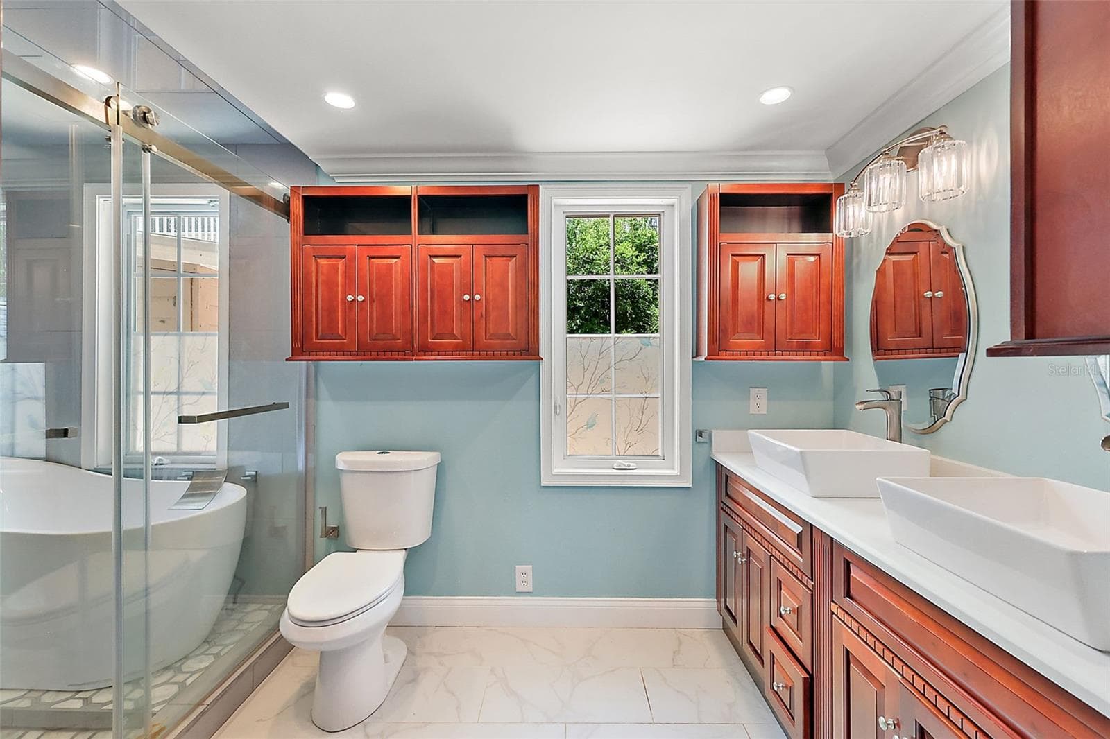 507 LAKESHORE DRIVE — photo 17 of 58