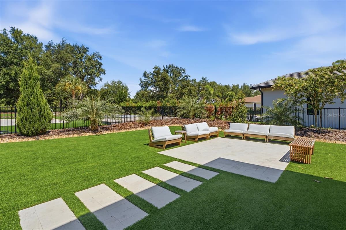 15800 PENDIO DRIVE — photo 66 of 99