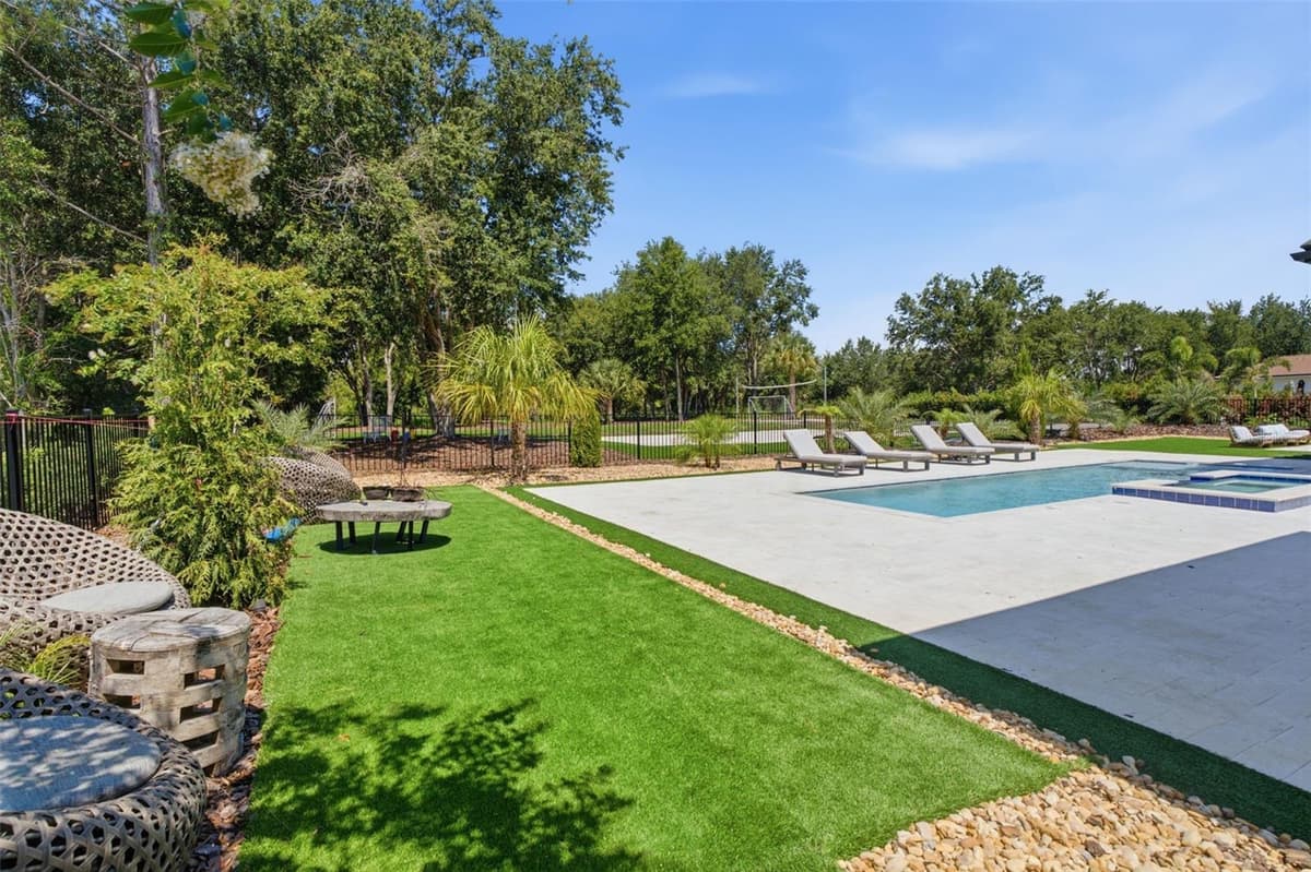 15800 PENDIO DRIVE — photo 63 of 99