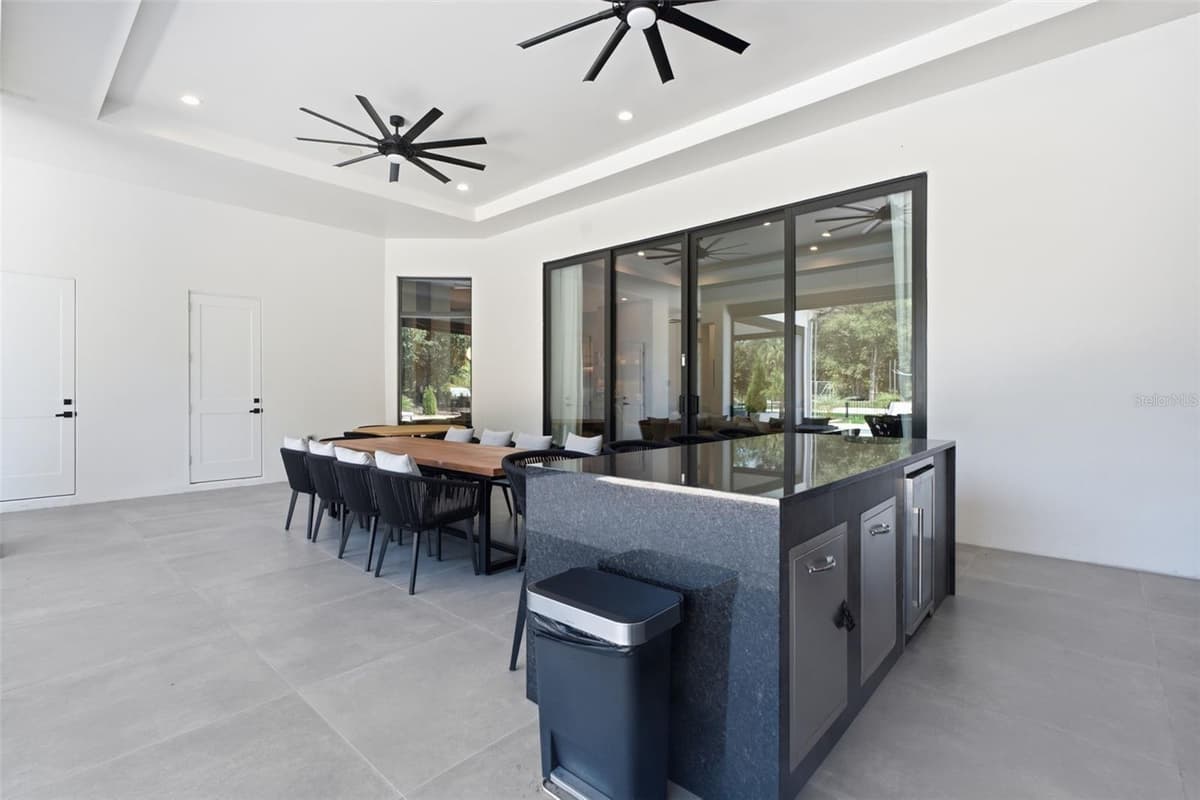 15800 PENDIO DRIVE — photo 80 of 99