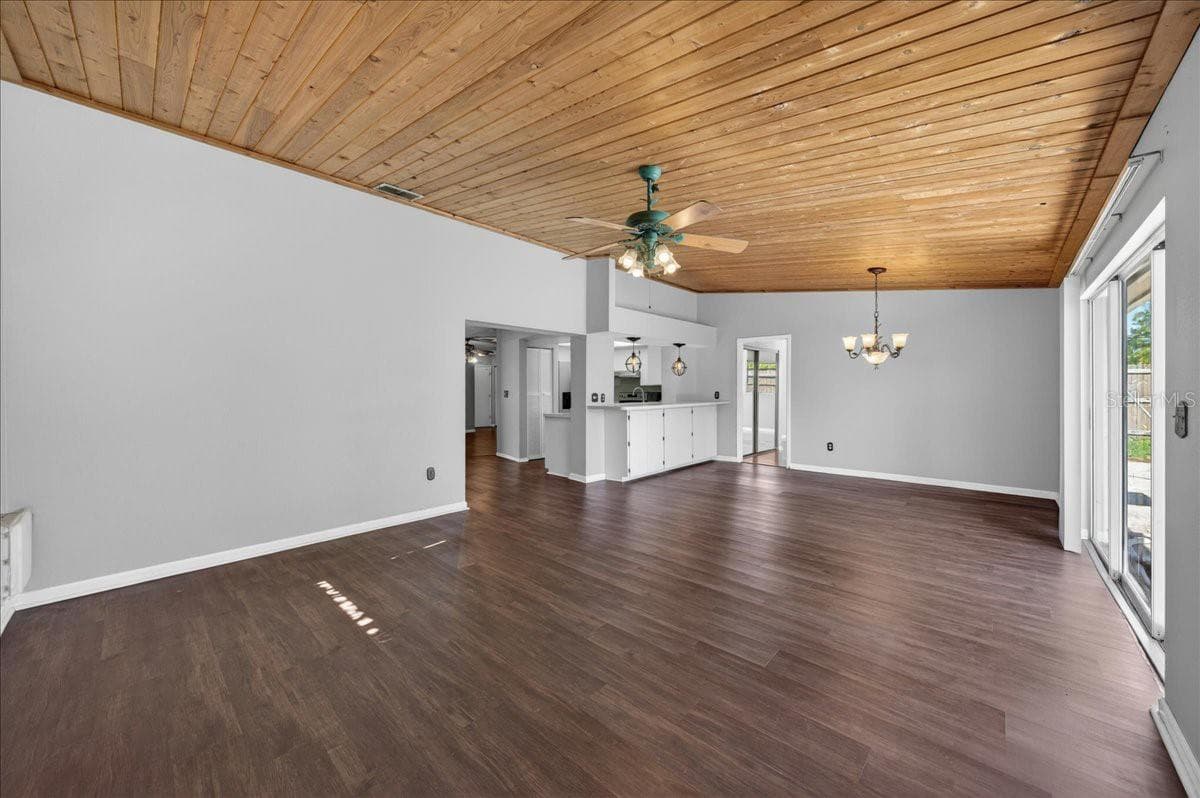 10202 56TH STREET — photo 23 of 45