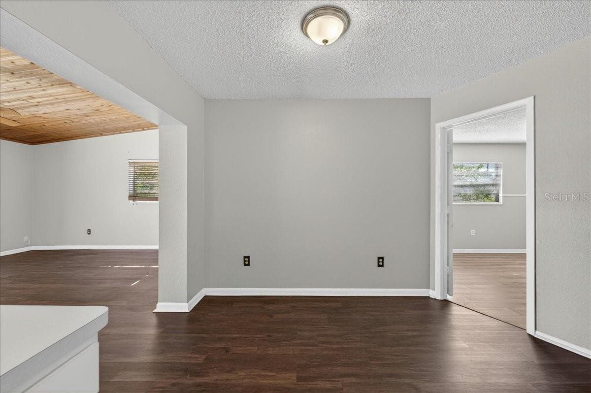10202 56TH STREET — photo 14 of 45
