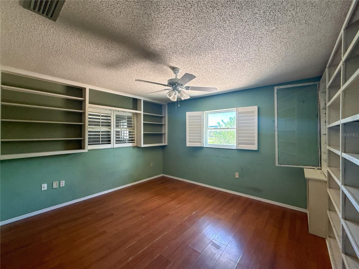 132 MARK TWAIN LANE — photo 14 of 24