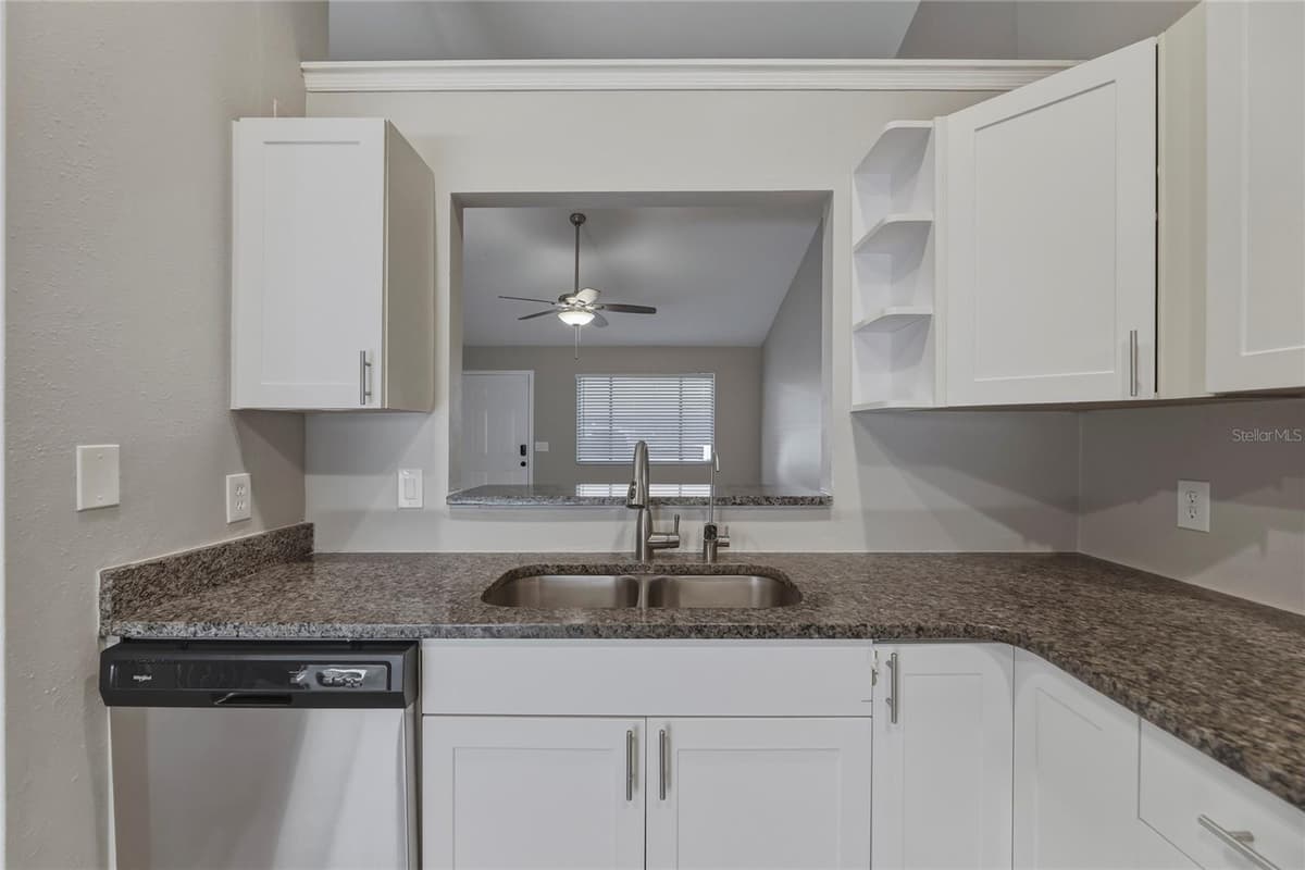 1203 SHADY PINES LANE — photo 9 of 28