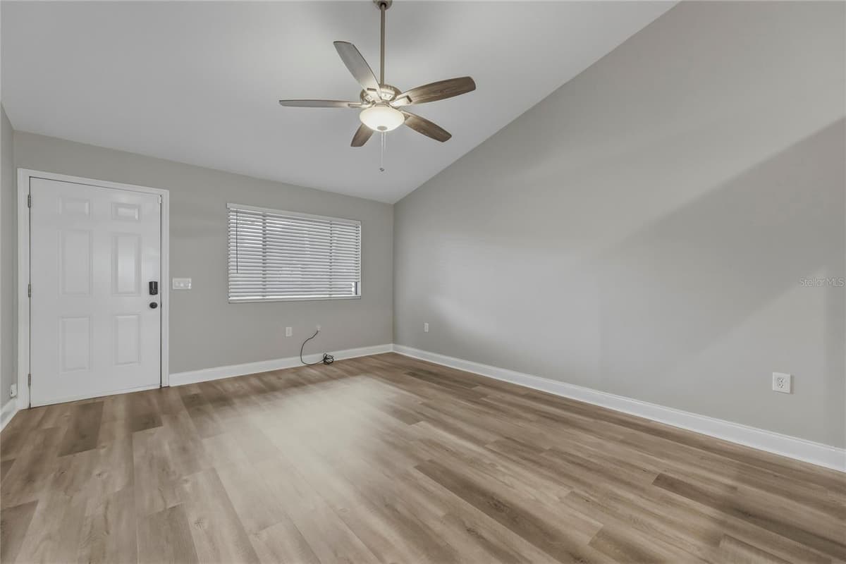 1203 SHADY PINES LANE — photo 3 of 28