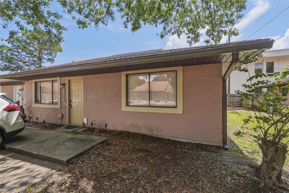 1203 SHADY PINES LANE — photo 1 of 28