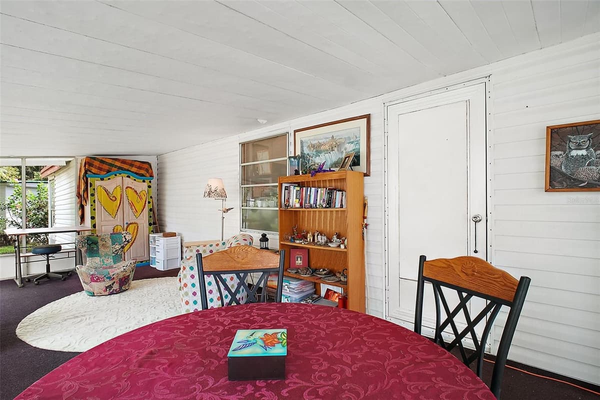 11723 MAGNOLIA AVENUE — photo 18 of 25