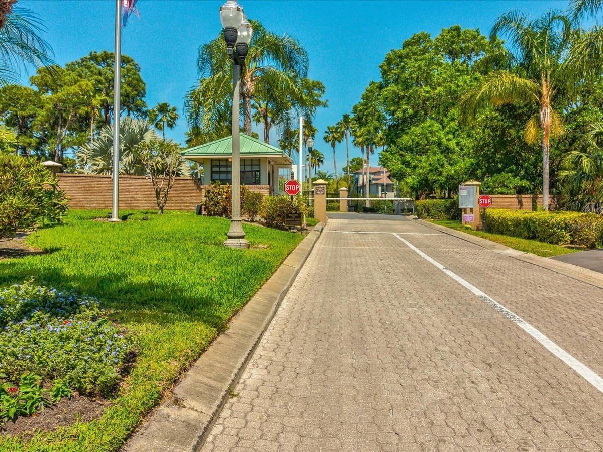 2057 POINTE ALEXIS DRIVE — photo 75 of 81