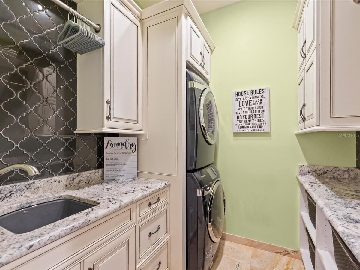 2057 POINTE ALEXIS DRIVE — photo 35 of 81